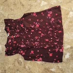 Elle sleeveless floral blouse